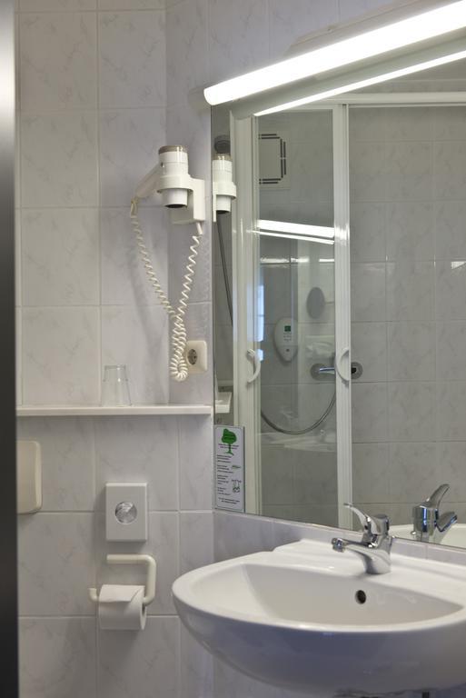 Hotel Munich North Neufahrn bei Freising Δωμάτιο φωτογραφία