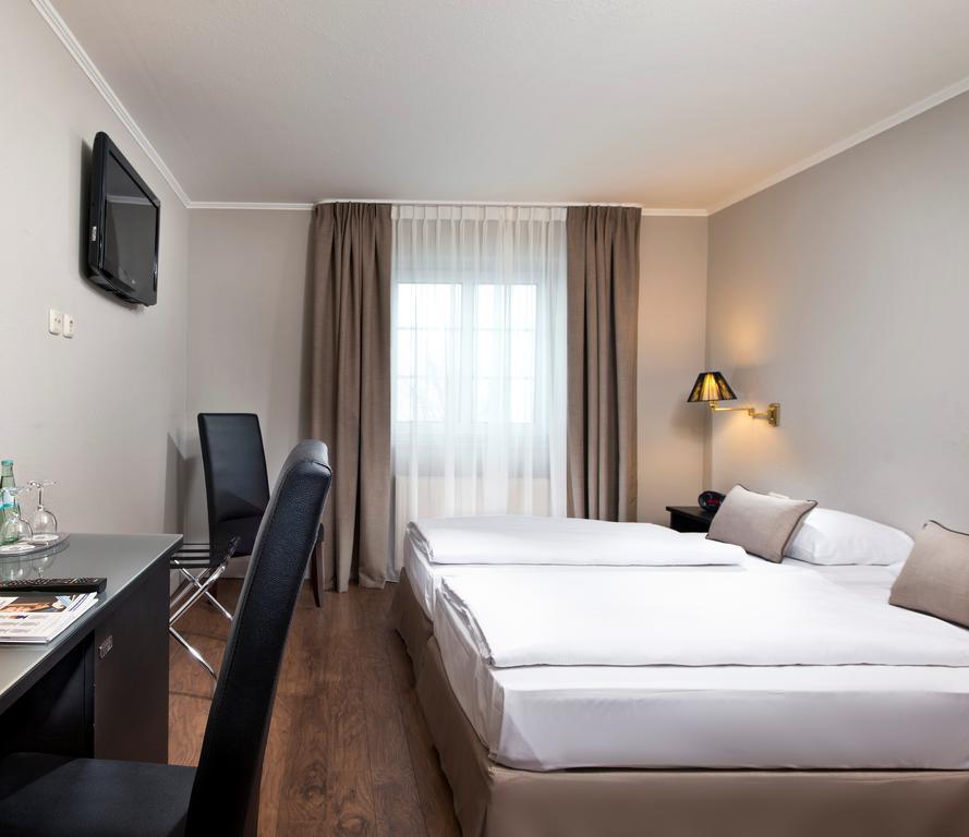 Hotel Munich North Neufahrn bei Freising Δωμάτιο φωτογραφία